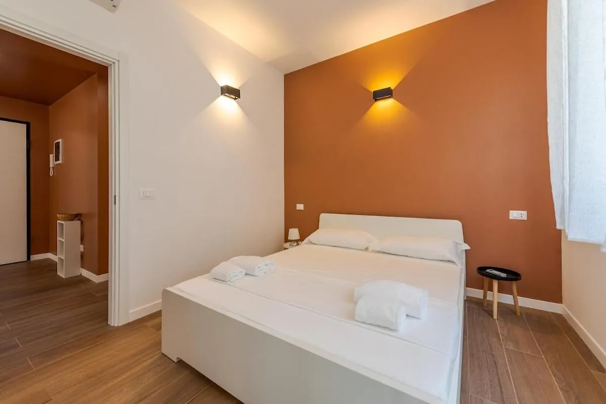 Costanza Luxury Apartment 밀라노 0*,