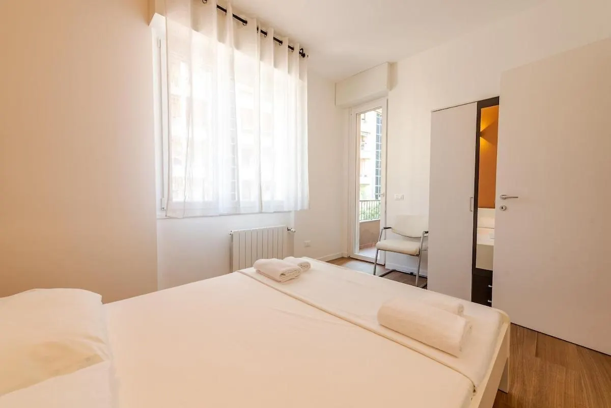 Costanza Luxury Apartment 밀라노